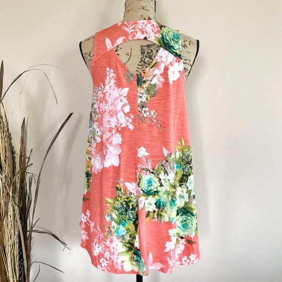 Last 1! Peachy floral swing top - Picture 6 of 6